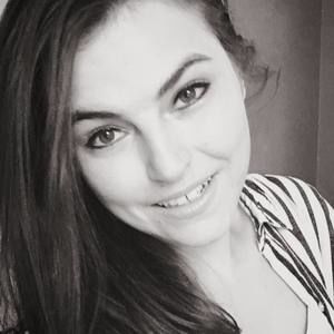 Meet your Posher, Cassandra